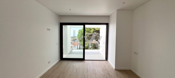 3 bedrooms Villa in Cascais, Portugal No. 166623 16