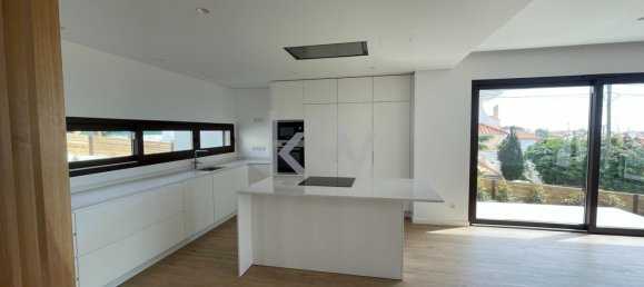 3 bedrooms Villa in Cascais, Portugal No. 166623 32