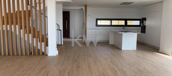 3 bedrooms Villa in Cascais, Portugal No. 166623 39