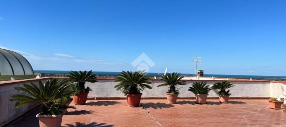3 rooms Apartment in Pozzuoli, Italy No. 54020 10