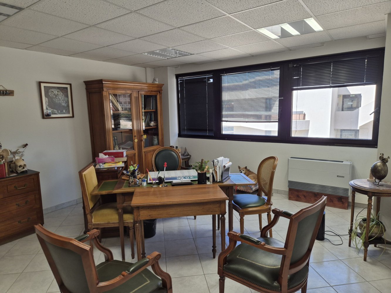 85m² Office in Hyeres, France No. 294283