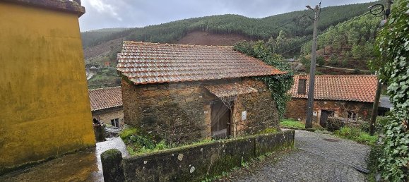 2 bedrooms House in Seia, Portugal No. 29782 6