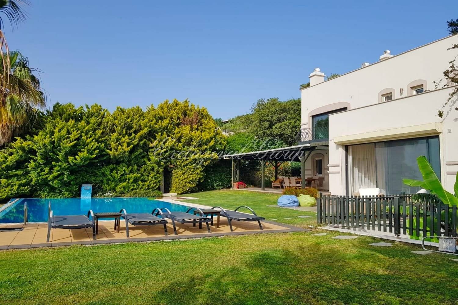 Villa 8+1 in Bodrum, Turkey No. 28584