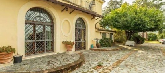 Вилла с 10 комнатами в Паломбара Сабина, Италия № 40465 4