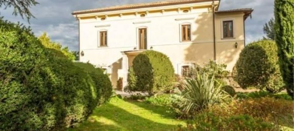 Вилла с 10 комнатами в Паломбара Сабина, Италия № 40465 2