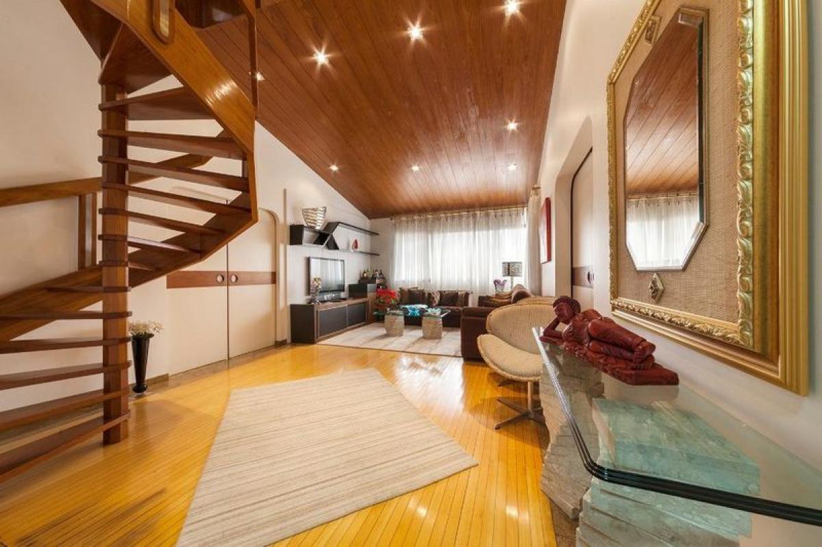 Casa de 4 dormitorios en Sao Paulo, Brazil No. 508038