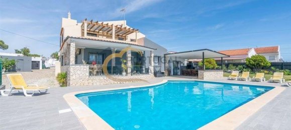 5 bedrooms Villa in Quarteira, Portugal No. 140985 2