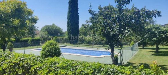 4 bedrooms House in El Molar, Spain No. 143116 2