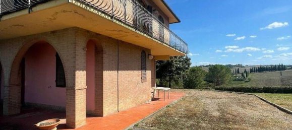 8 rooms Villa in Siena, Italy No. 218860 2