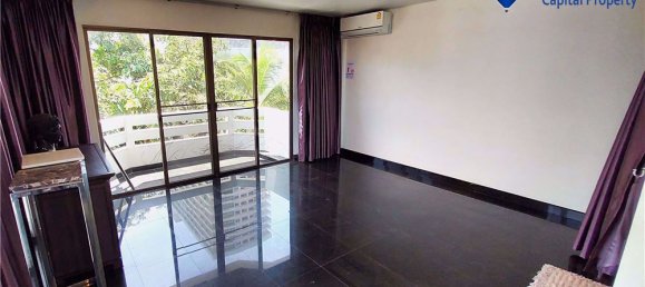 5 bedrooms Bungalow in Pattaya, Thailand No. 5121 11