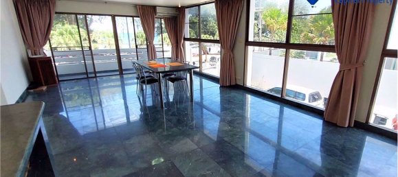 5 bedrooms Bungalow in Pattaya, Thailand No. 5121 13