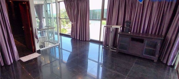 5 bedrooms Bungalow in Pattaya, Thailand No. 5121 16