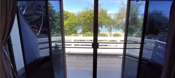 5 bedrooms Bungalow in Pattaya, Thailand No. 5121 10