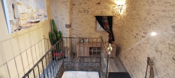 3 rooms Townhouse in Villefranche-du-Perigord, France No. 99131 6