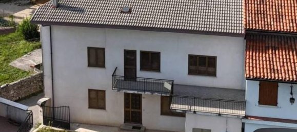 Villa de 5 habitaciónes en Pordenone, Italy No. 34751 4