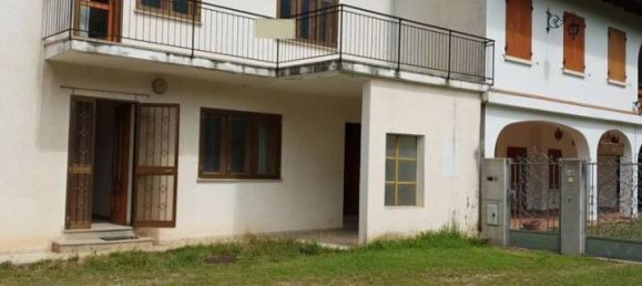 Villa de 5 habitaciónes en Pordenone, Italy No. 34751 7