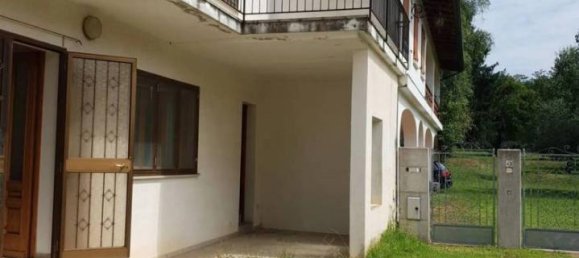 Villa de 5 habitaciónes en Pordenone, Italy No. 34751 8