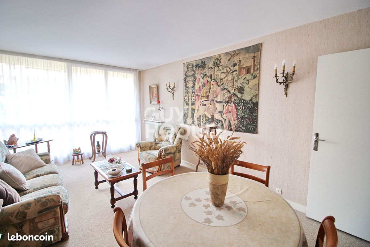 2 bedrooms Apartment in Maurepas, France No. 187278