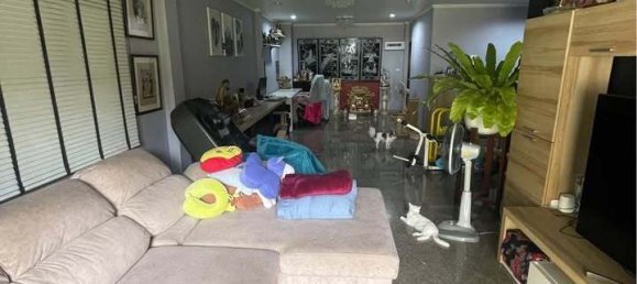 6 chambres Maison à Phasi Charoen, Thailand No. 77928 3