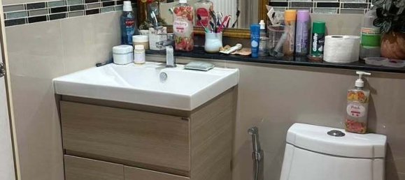 6 chambres Maison à Phasi Charoen, Thailand No. 77928 8