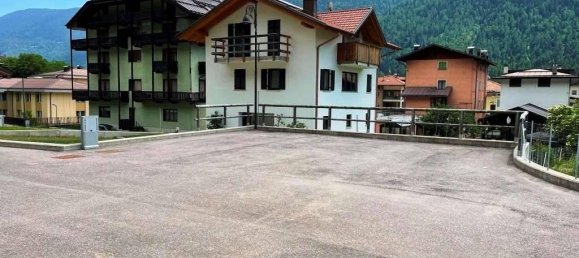 325m² Land in Malé, Italy No. 29193 9