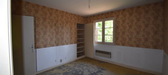 3 bedrooms House in La Chapelle-Montlinard, France No. 154425 15