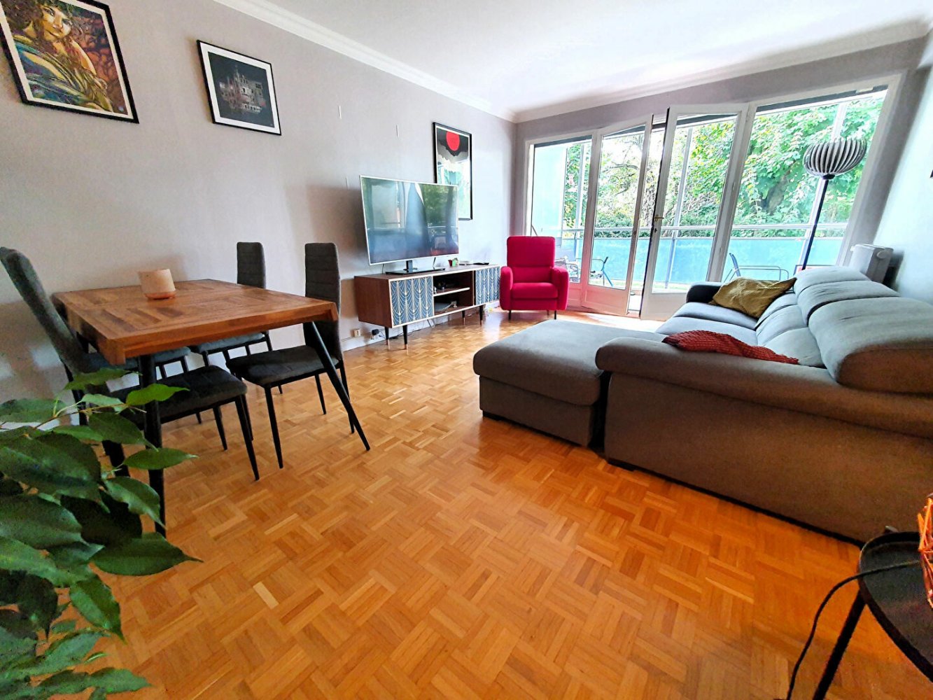 Квартира с 3 спальнями в Л’Э-ле-Роз, Франция № 164577