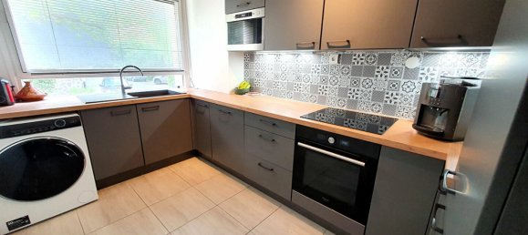 Квартира с 3 спальнями в Л’Э-ле-Роз, Франция № 164577 6