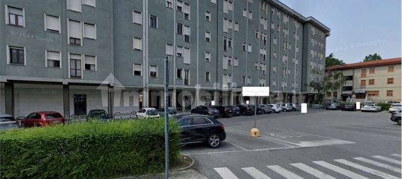 Apartamento de 2 dormitorios en Brescia, Italy No. 317109 2