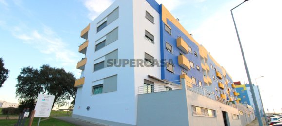 Apartamento de 3 dormitorios en Seixal, Portugal No. 155789 2