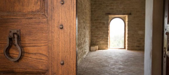 7 Schlafzimmer Schlösser in Passignano sul Trasimeno, Italy, Nr. 53480 6