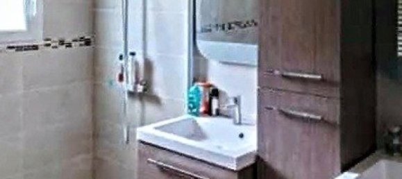 Casa T4 em Saint-Clair-du-Rhone, France N.º 197688 10