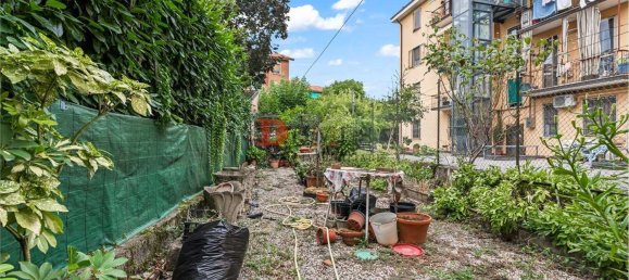 Gebäude in Mantua, Italy 209m², Nr. 310649 2