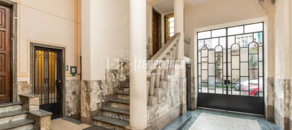 2 bedrooms Apartment in Turin, Italy No. 139756 2