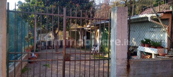 Apartamento de 2 dormitorios en Savona, Italy No. 70726 10