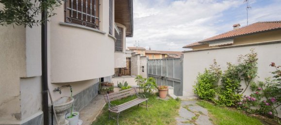 6-salle Villa à Garlasco, Italy No. 107881 3