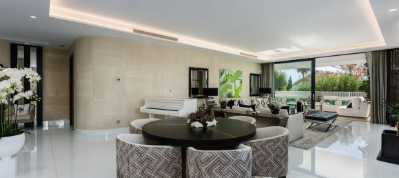 4 bedrooms Penthouse in Marbella, Spain No. 128993 15