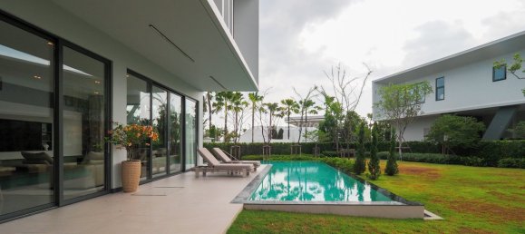 4 bedrooms Cafe / restaurant in Pattaya, Thailand No. 8419 2