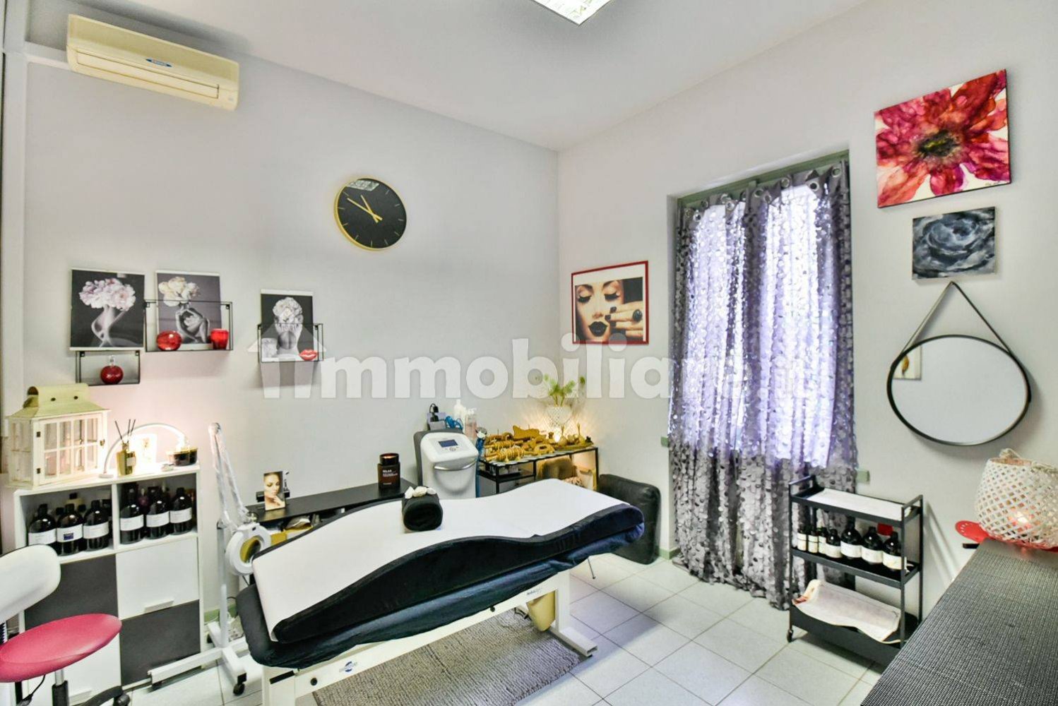 4-Zimmer Gewerbliche Immobilie in Lecco, Italy, Nr. 323700