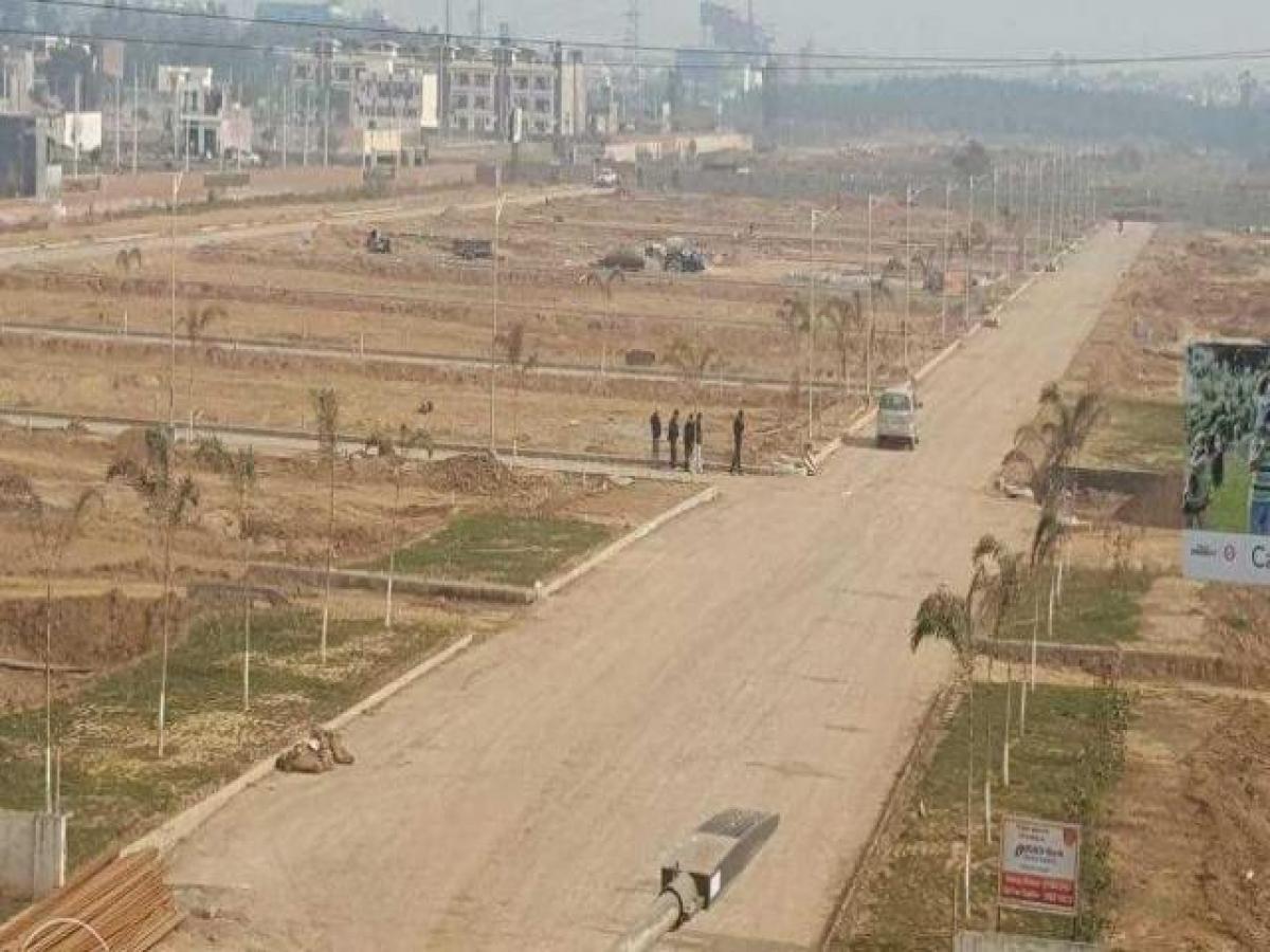 Земельный участок в Мохали, Индия № 31141