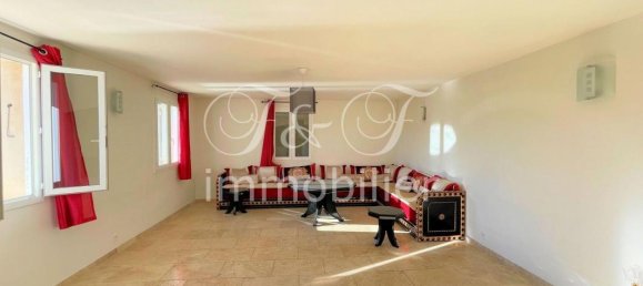5 bedrooms Villa in Apt, France No. 353191 14