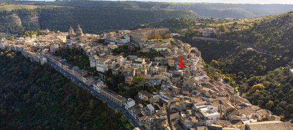 9 rooms House in Ragusa, Italy No. 80998 34