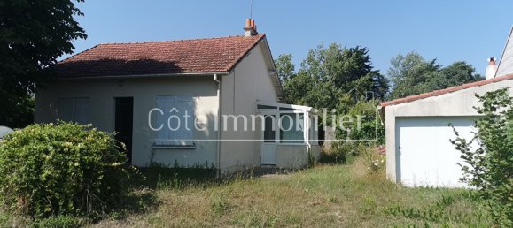  Land in Les Moutiers-en-Retz, France No. 112239 3