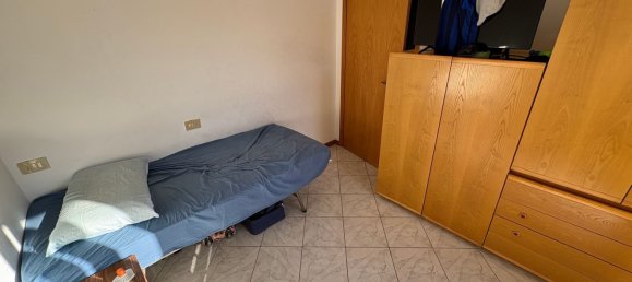 3 rooms Apartment in Arezzo, Italy No. 289543 10