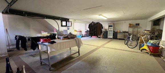 3 rooms Apartment in Arezzo, Italy No. 289543 23