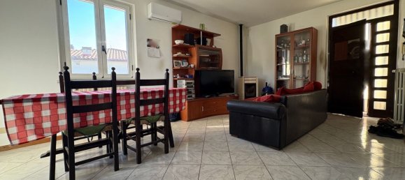 3 rooms Apartment in Arezzo, Italy No. 289543 4