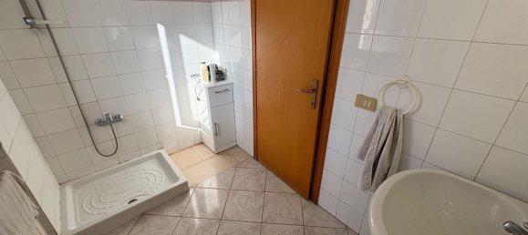 3 rooms Apartment in Arezzo, Italy No. 289543 13