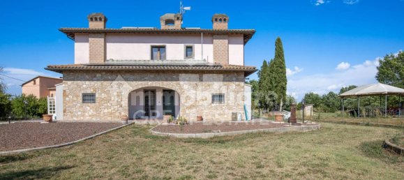 Дом с 3 спальнями в Кастильоне дель Лаго, Италия № 268205 4