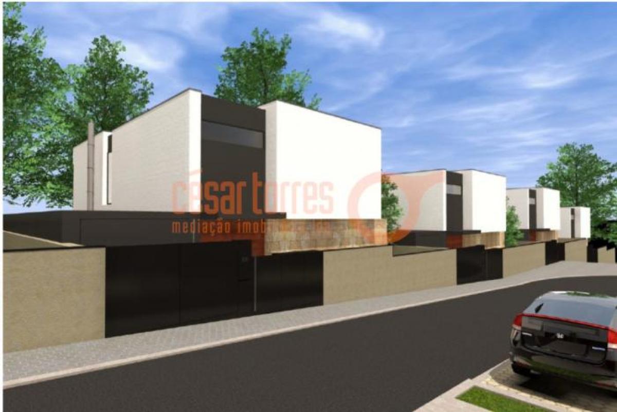 4 bedrooms House in Vila Nova de Gaia, Portugal No. 4595