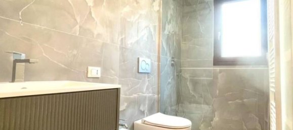 3 bedrooms Apartment in Bologna, Italy No. 15190 9